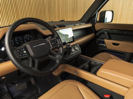 Land Rover Defender 110 P425 V8 X-Dynamic HSE