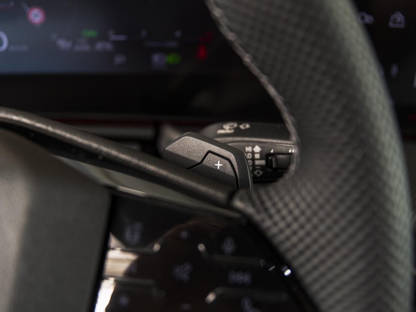 Audi Q5 SUV TDI Quattro S-Line S-tronic 204HP