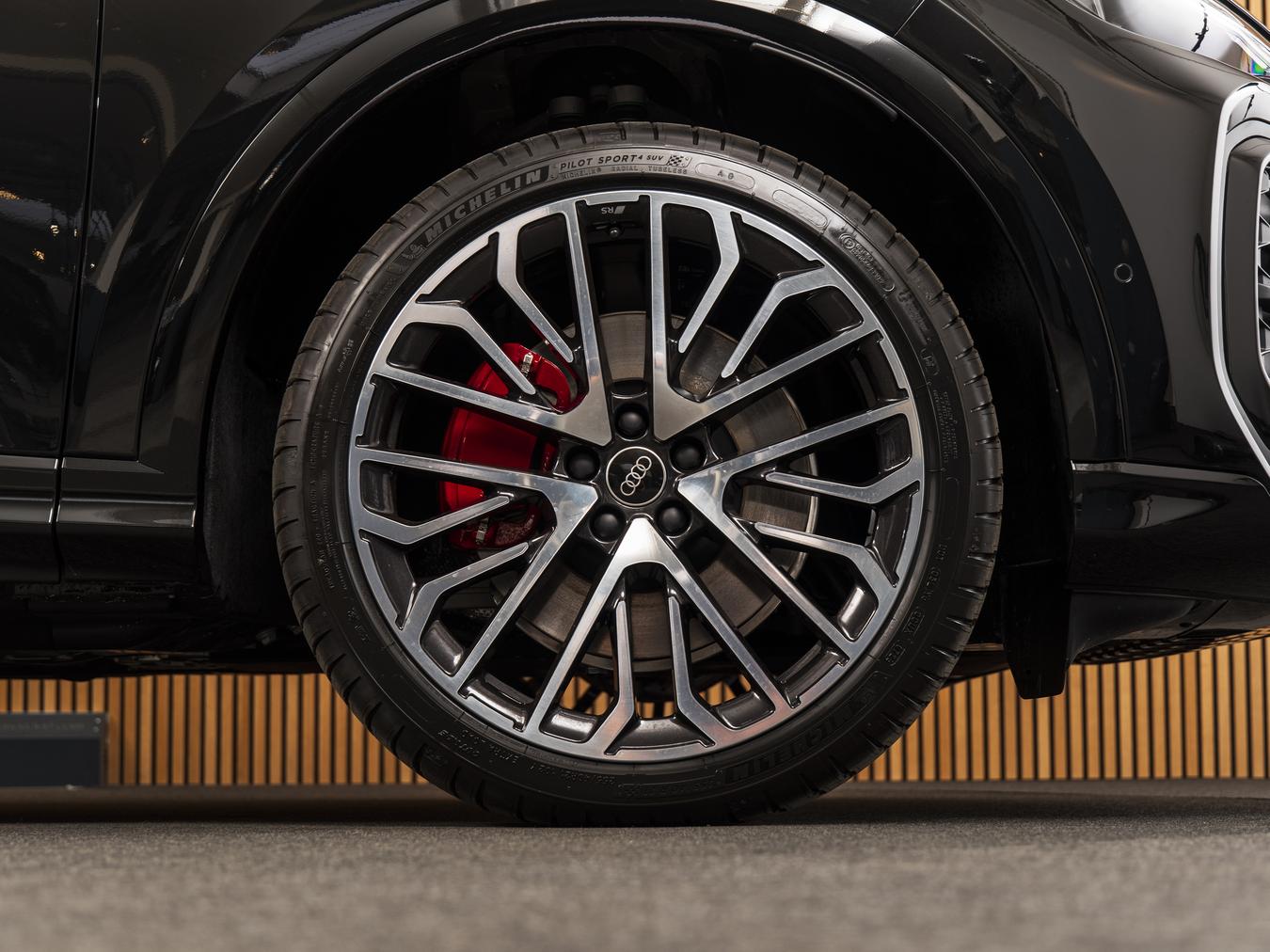 Audi Q5 SUV TDI Quattro S-Line S-tronic 204HP