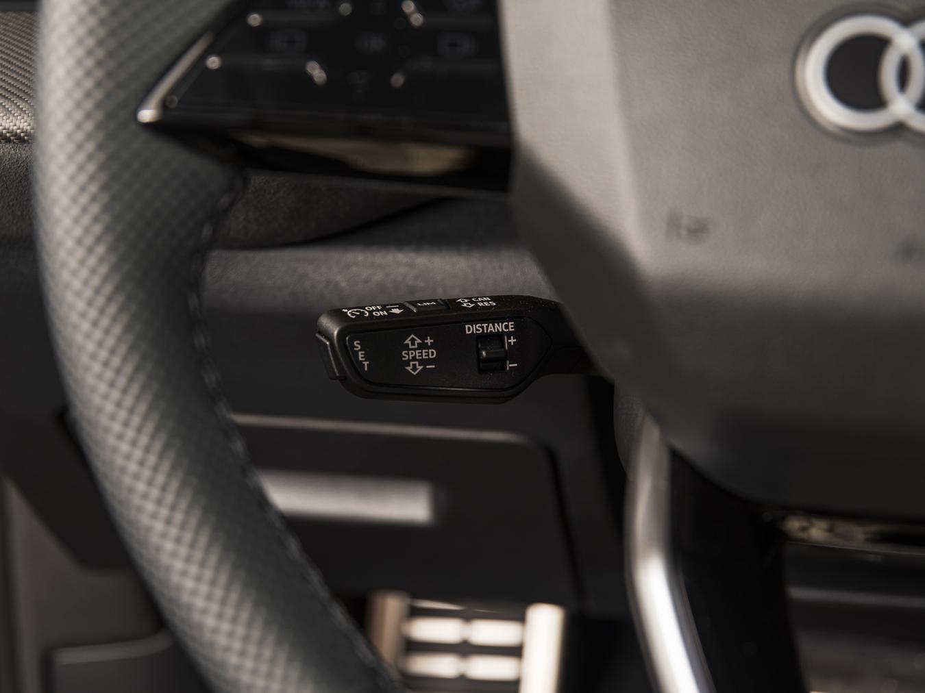 Audi Q5 SUV TDI Quattro S-Line S-tronic 204HP