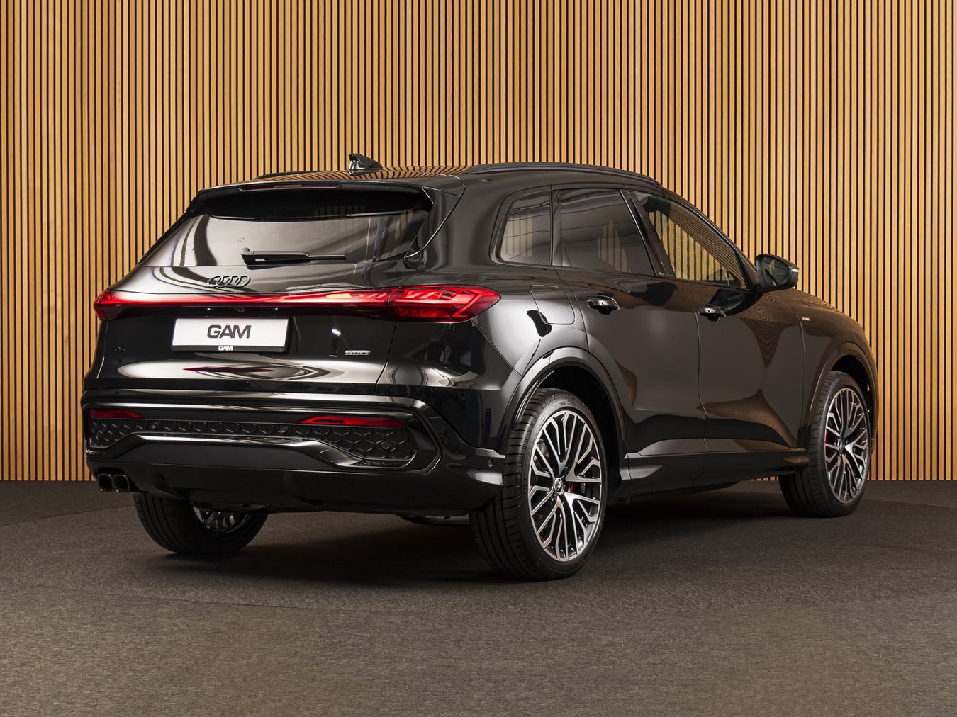 Audi Q5 SUV TDI Quattro S-Line S-tronic 204HP