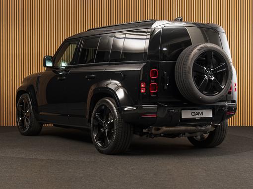 Land Rover Defender 110 X-Dynamic HSE P300e