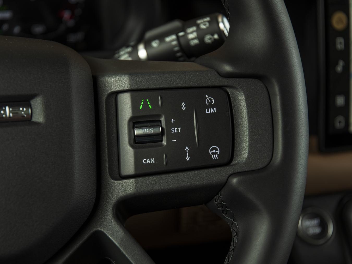 Land Rover Defender 110 X-Dynamic HSE P300e