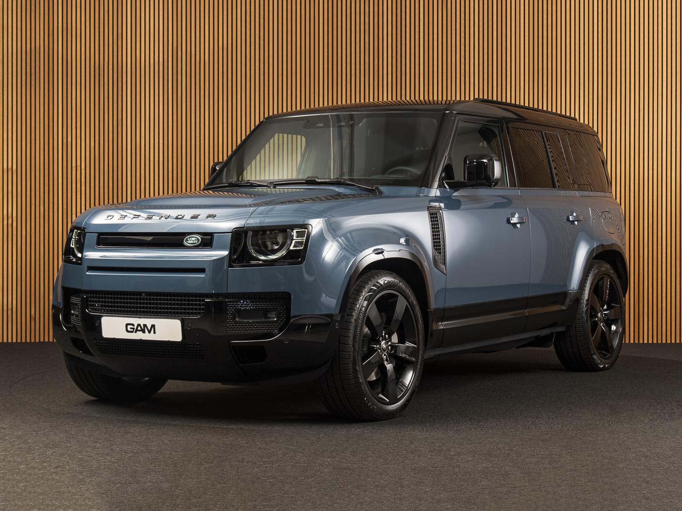 Land Rover Defender 110 X-Dynamic HSE P300e