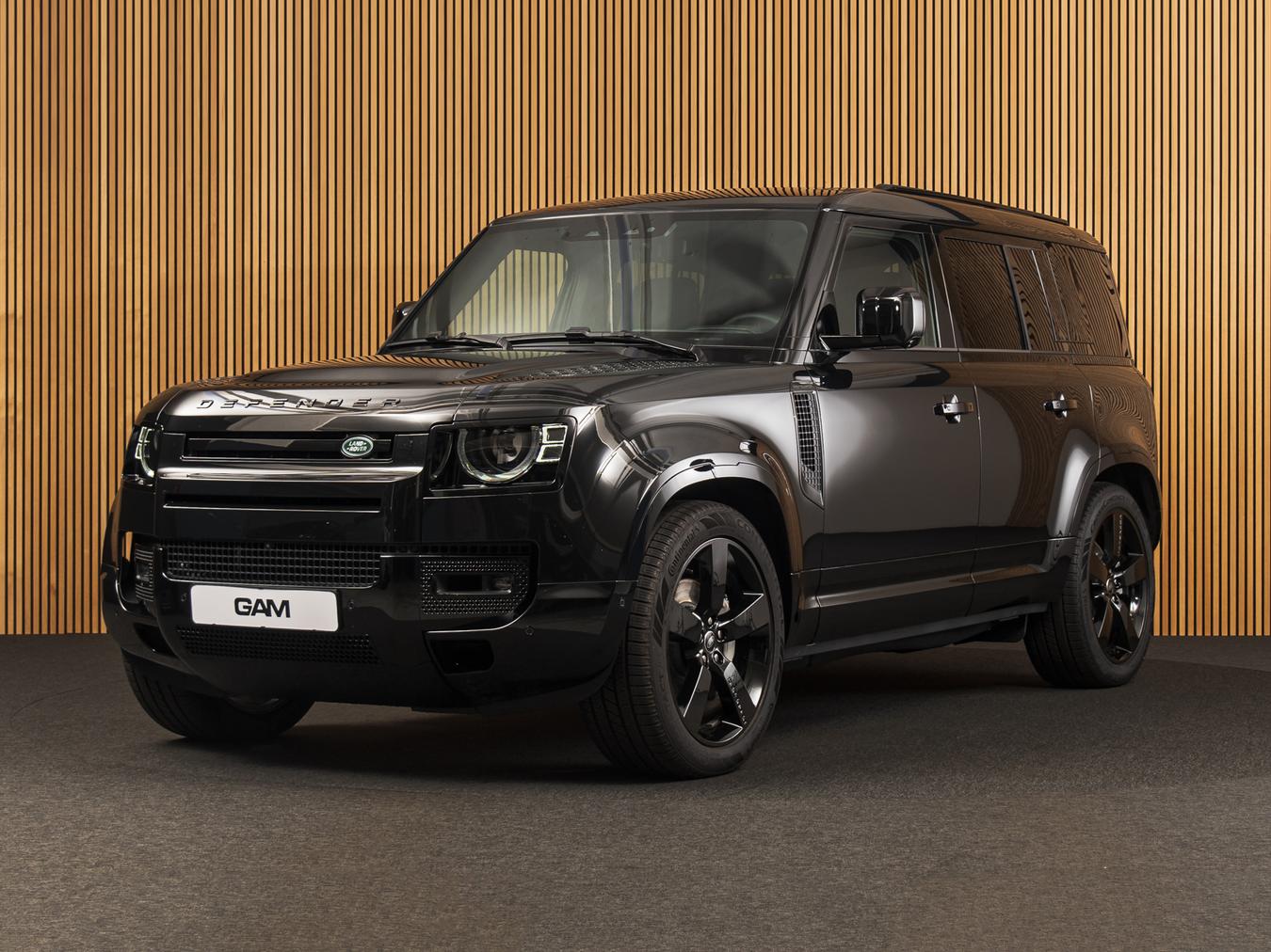 Land Rover Defender 110 D300 X-Dynamic HSE