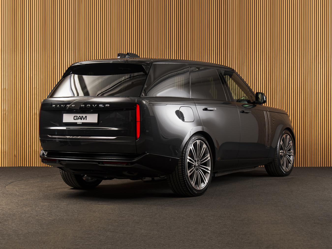 Land Rover Range Rover P550e Autobiography
