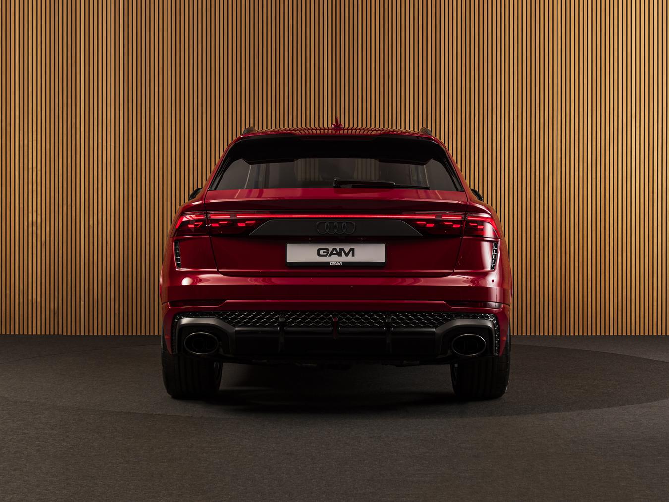 Audi RSQ8 Performance
