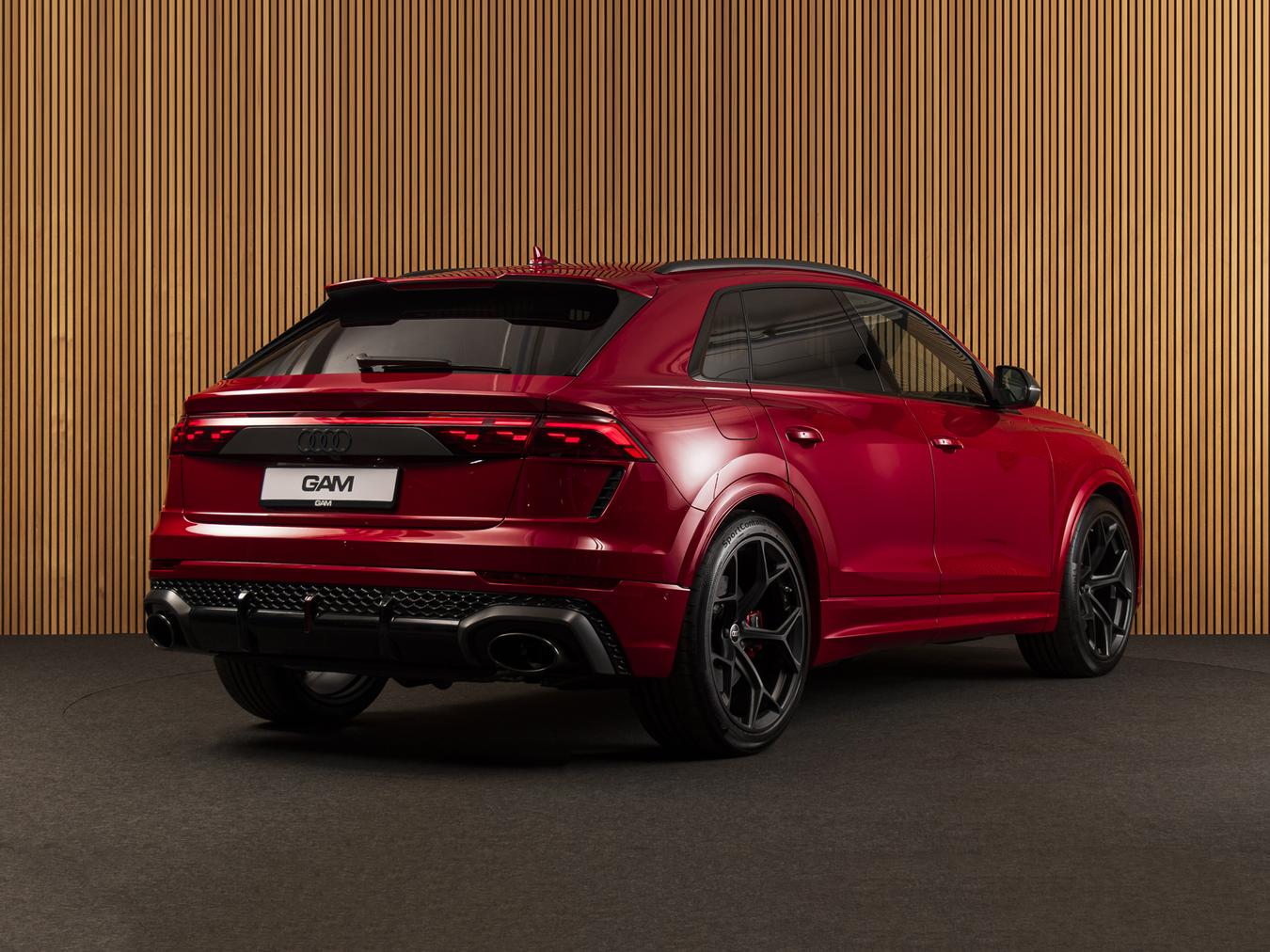 Audi RSQ8 Performance