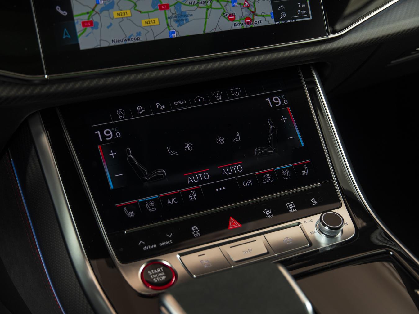 Audi RSQ8 Performance