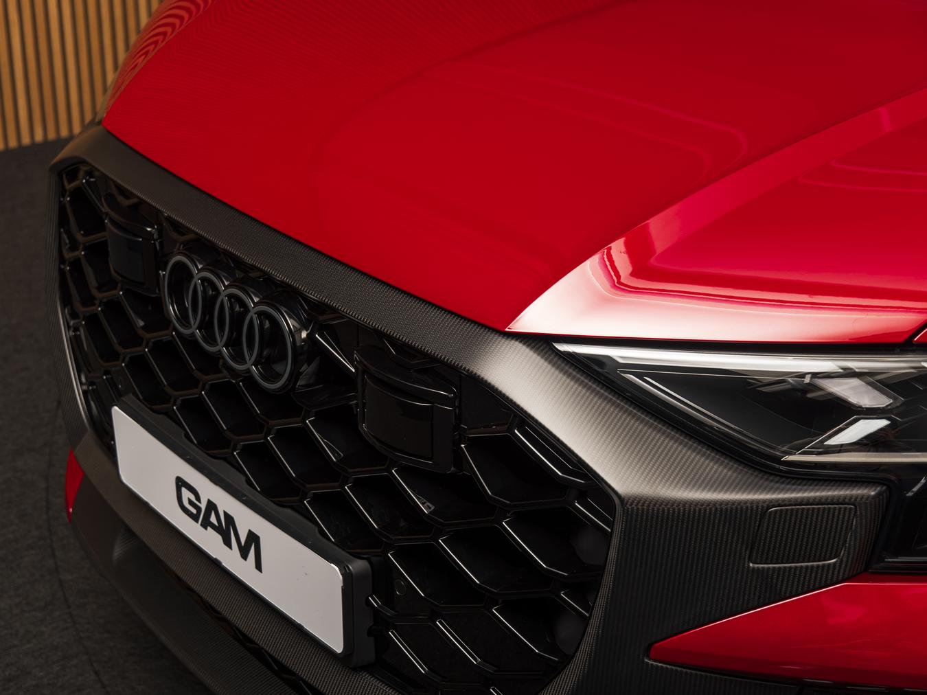 Audi RSQ8 Performance