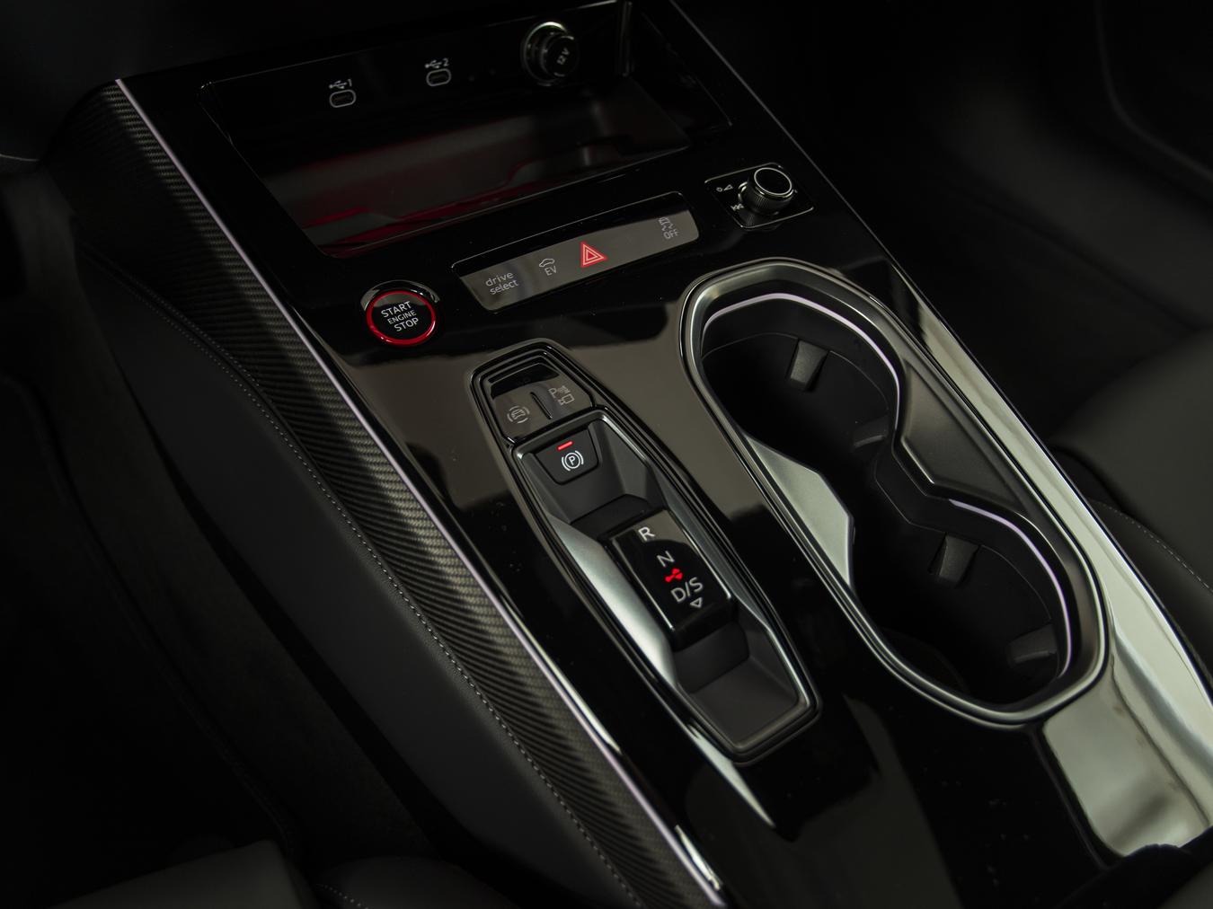 Audi A6 Avant e-hybrid quattro 270kw