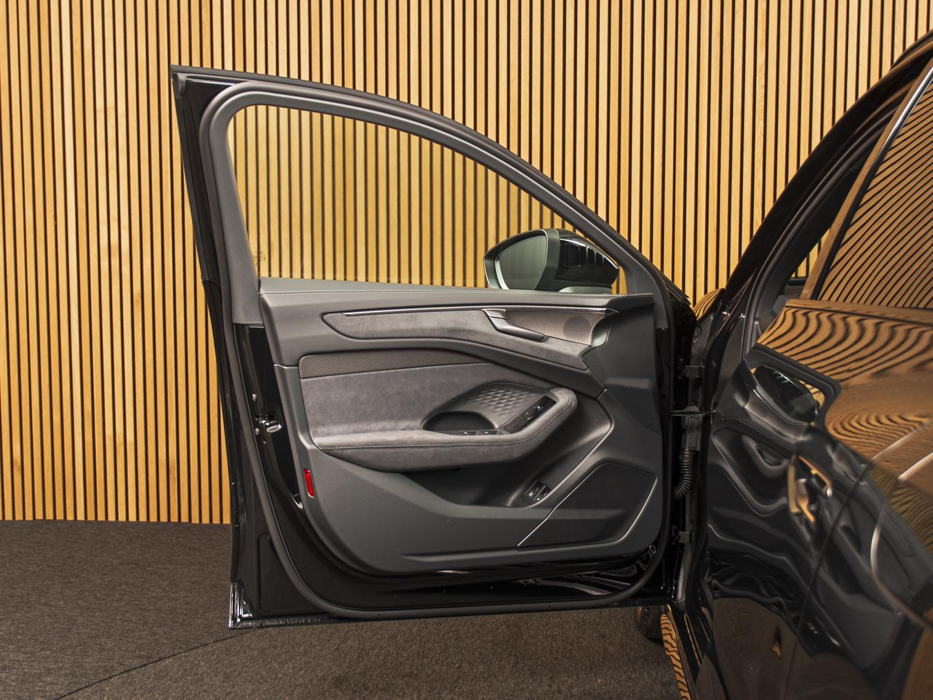 Audi A6 Avant e-hybrid quattro 270kw