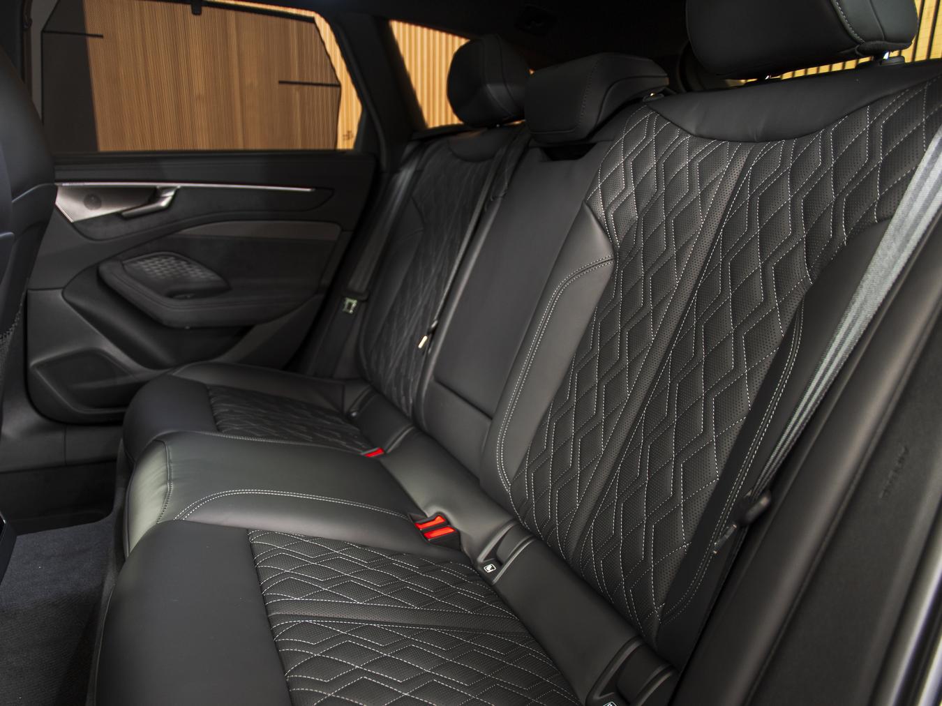 Audi A6 Avant e-hybrid quattro 270kw