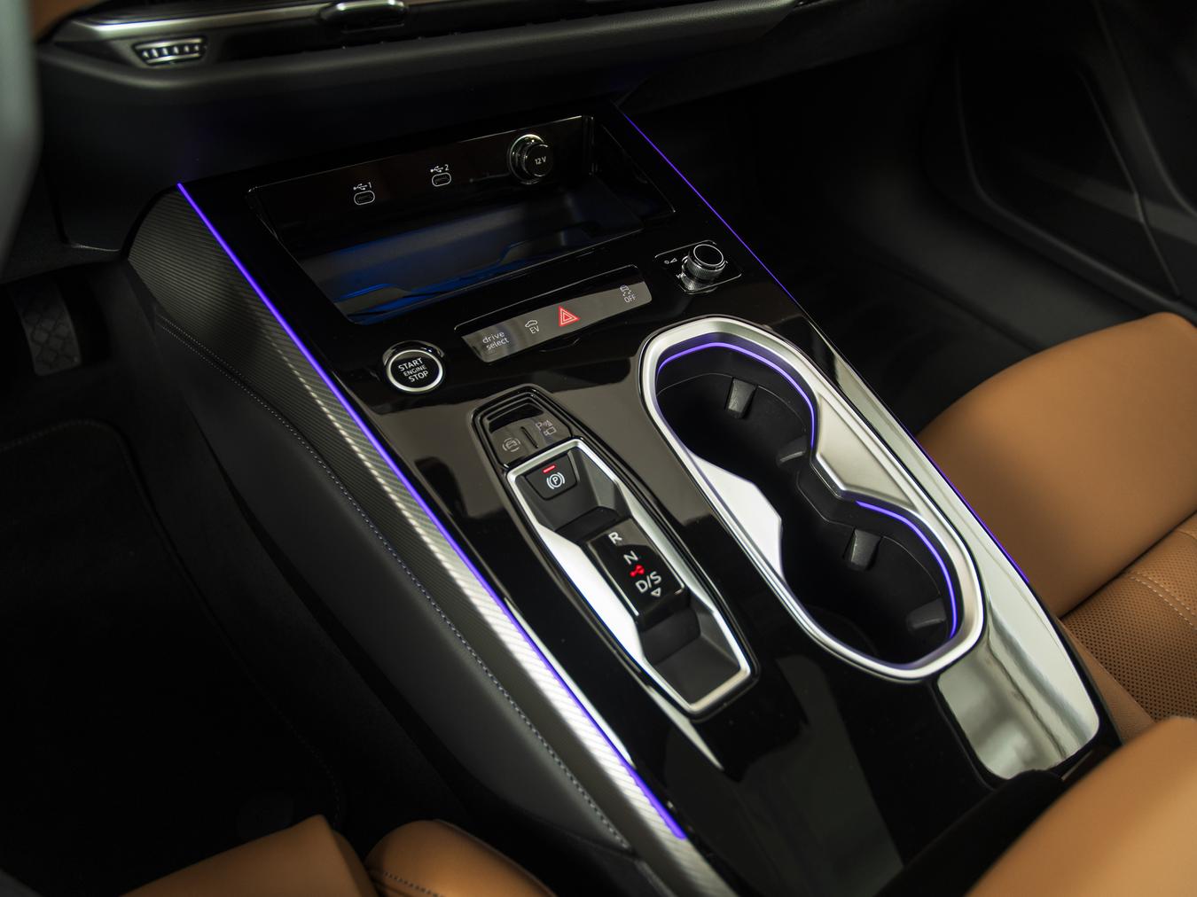 Audi A6 Avant e-hybrid quattro 220kw