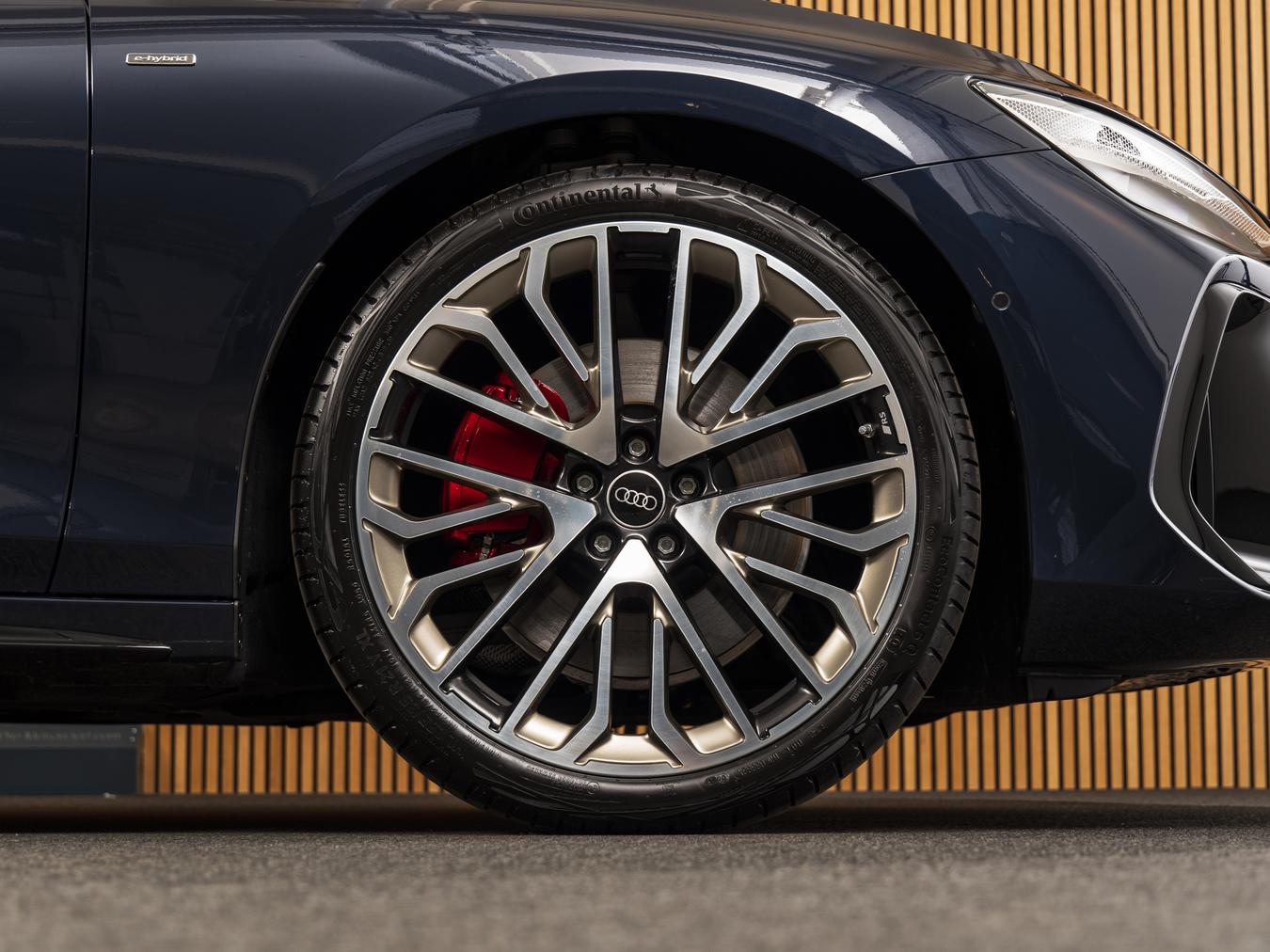 Audi A6 Avant e-hybrid quattro 220kw