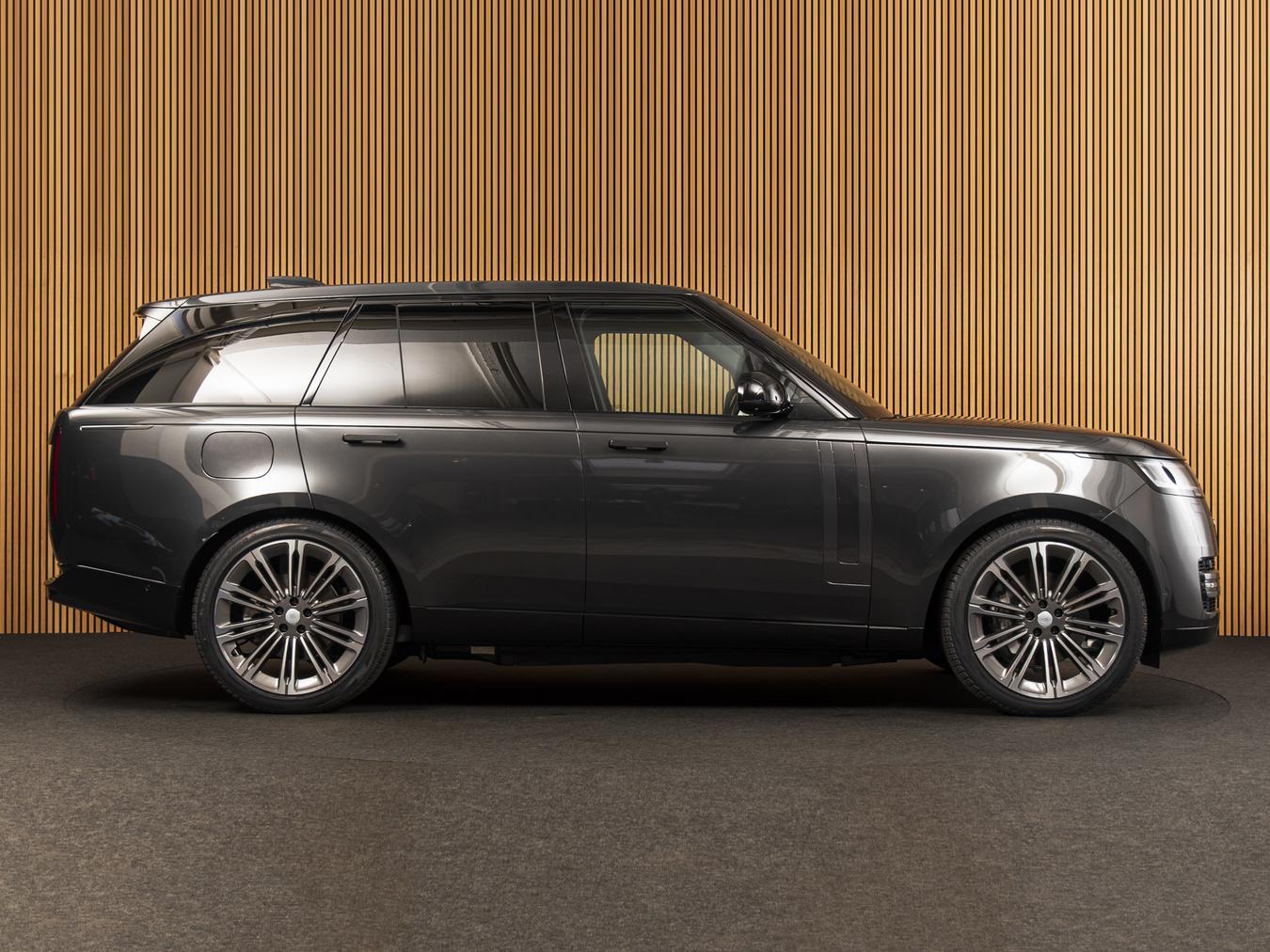 Land Rover Range Rover P460e HSE