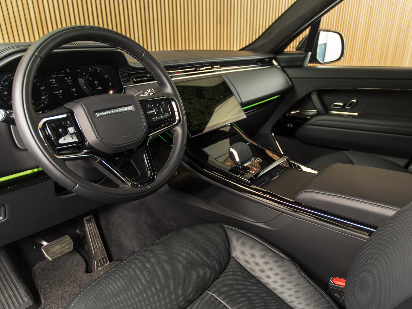 Land Rover Range Rover Sport P550e Autobiography