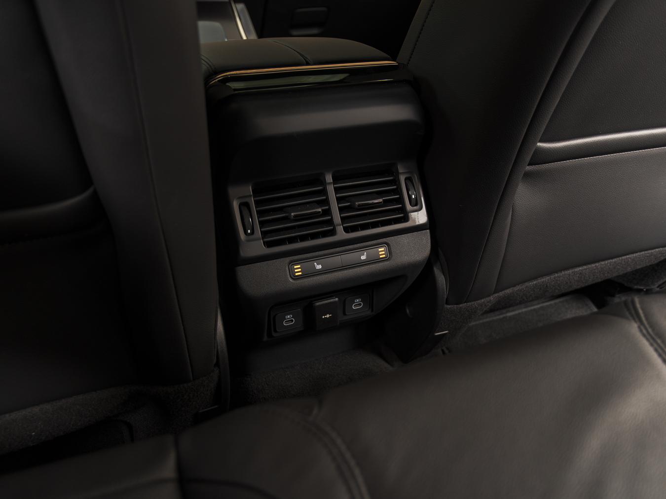 Land Rover Range Rover Evoque P270e R-Dynamic SE