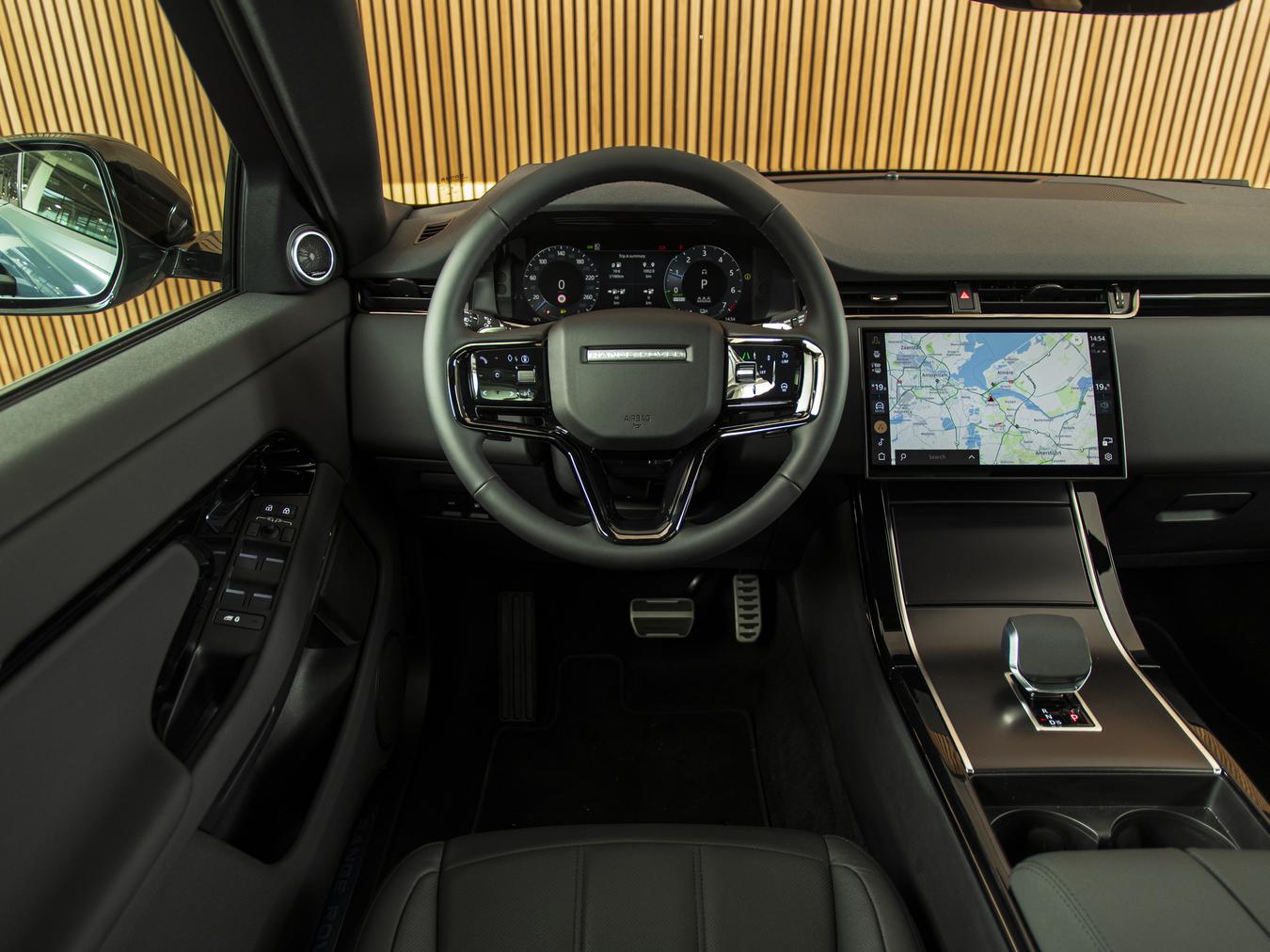 Land Rover Range Rover Evoque P270e Dynamic SE