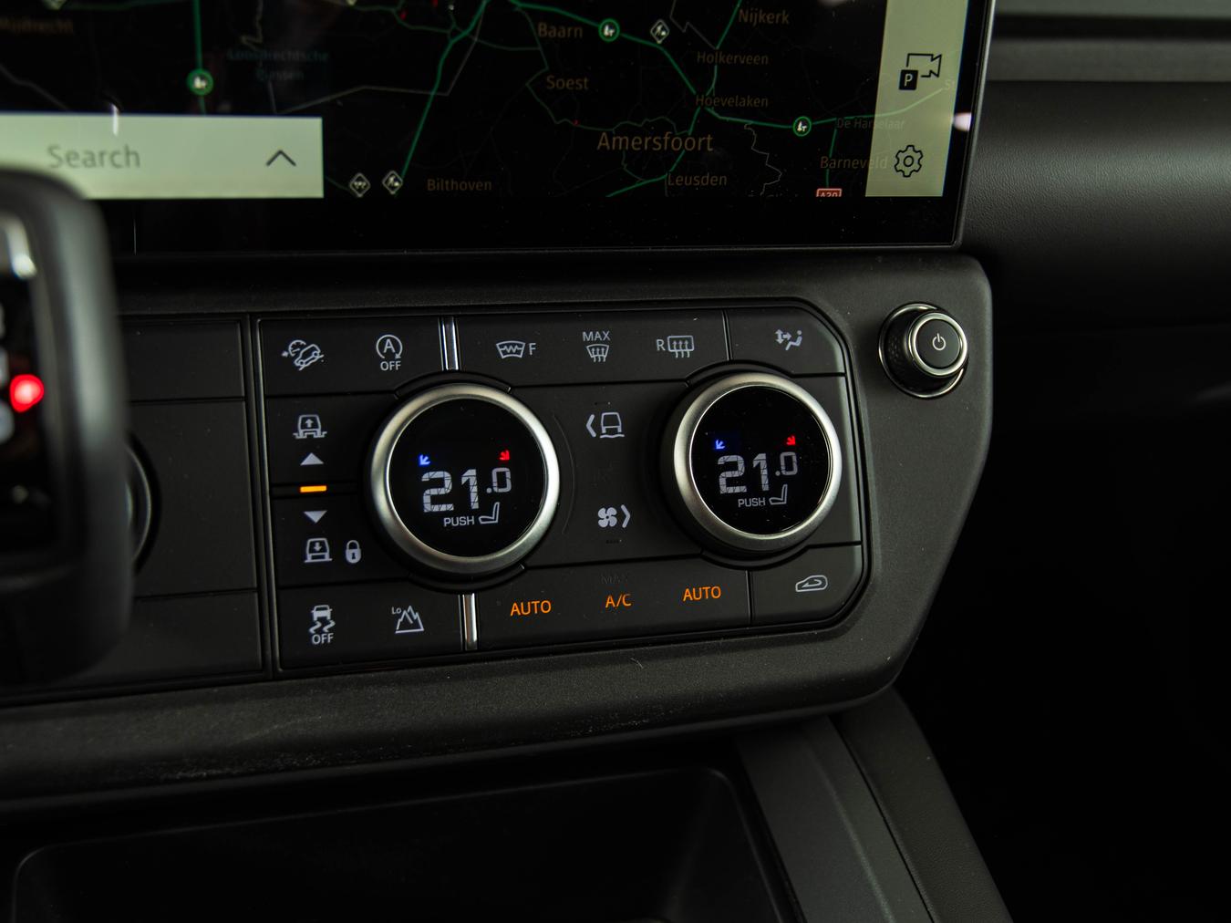 Land Rover Defender 110 D250 X-Dynamic HSE