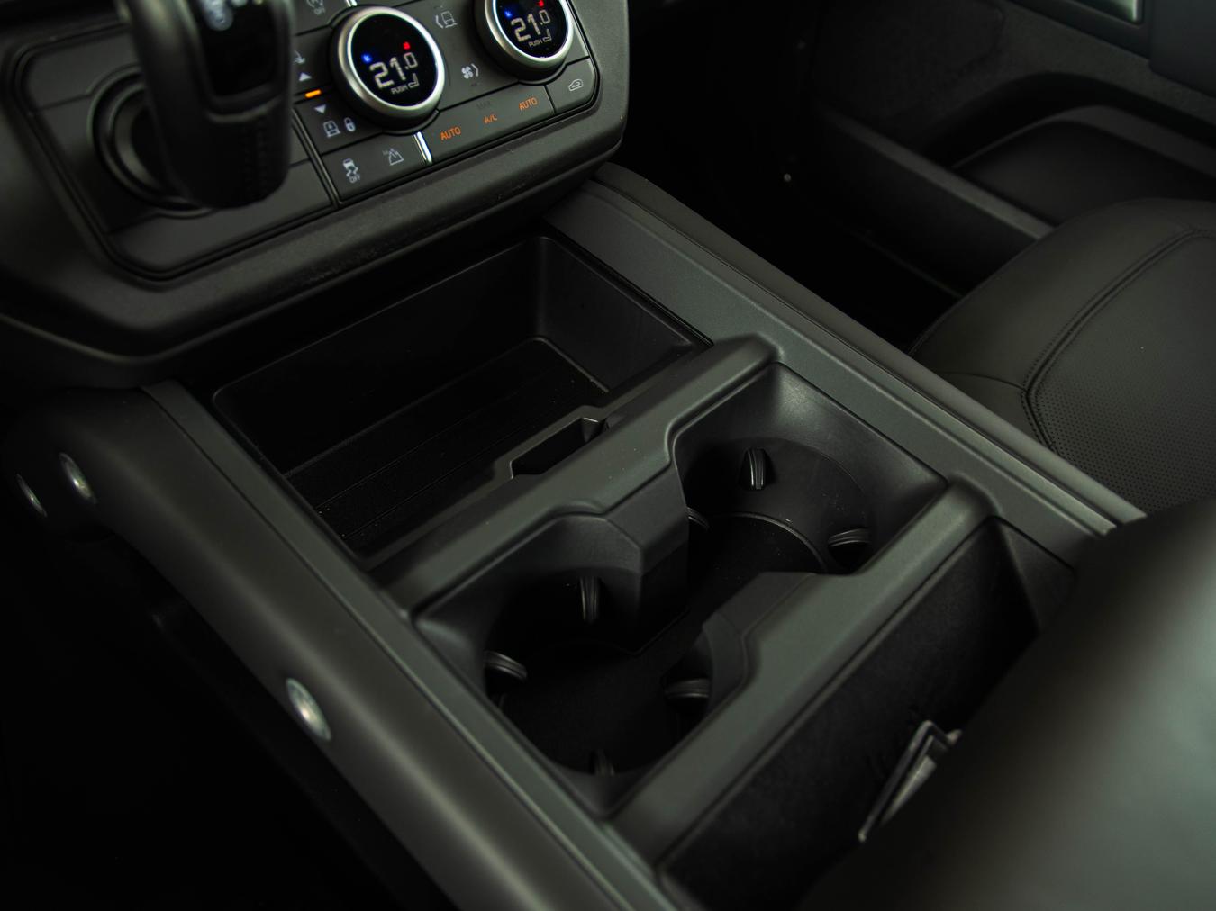 Land Rover Defender 110 D250 X-Dynamic HSE