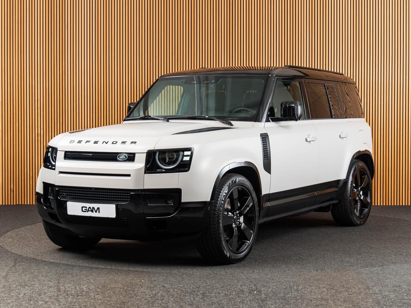 Land Rover Defender 110 X-Dynamic HSE P300e