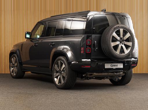 Land Rover Defender 110 X-Dynamic HSE P300e