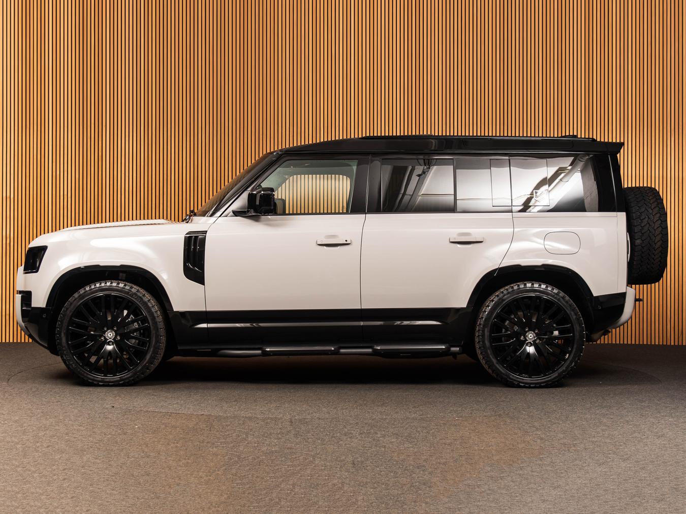 Land Rover Defender 110 X-Dynamic HSE P300e