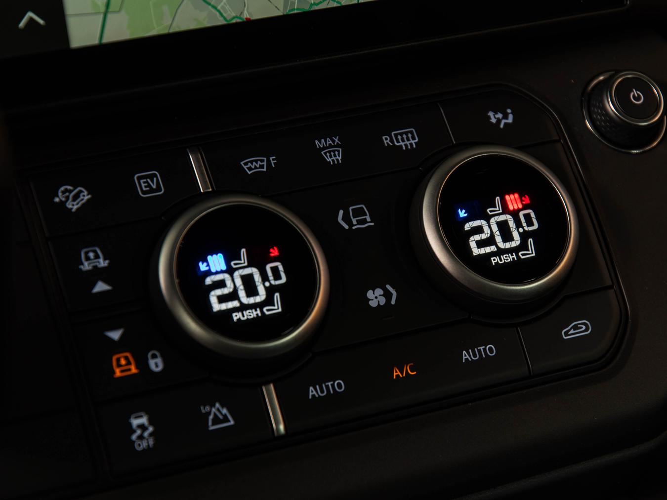 Land Rover Defender 110 X-Dynamic HSE P300e