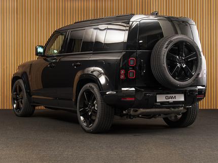 Land Rover Defender 110 X-Dynamic HSE P300e