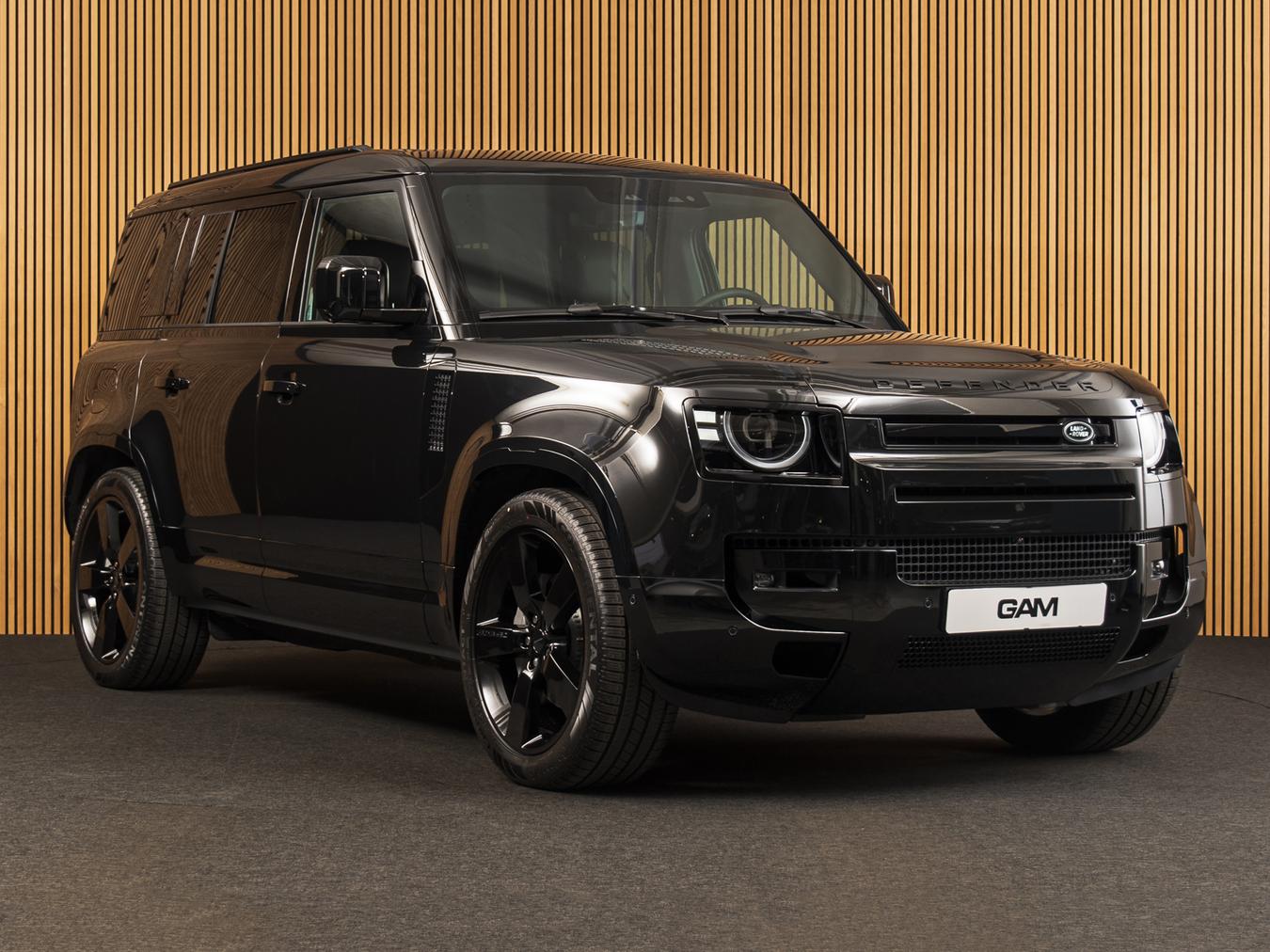 Land Rover Defender 110 X-Dynamic HSE P300e