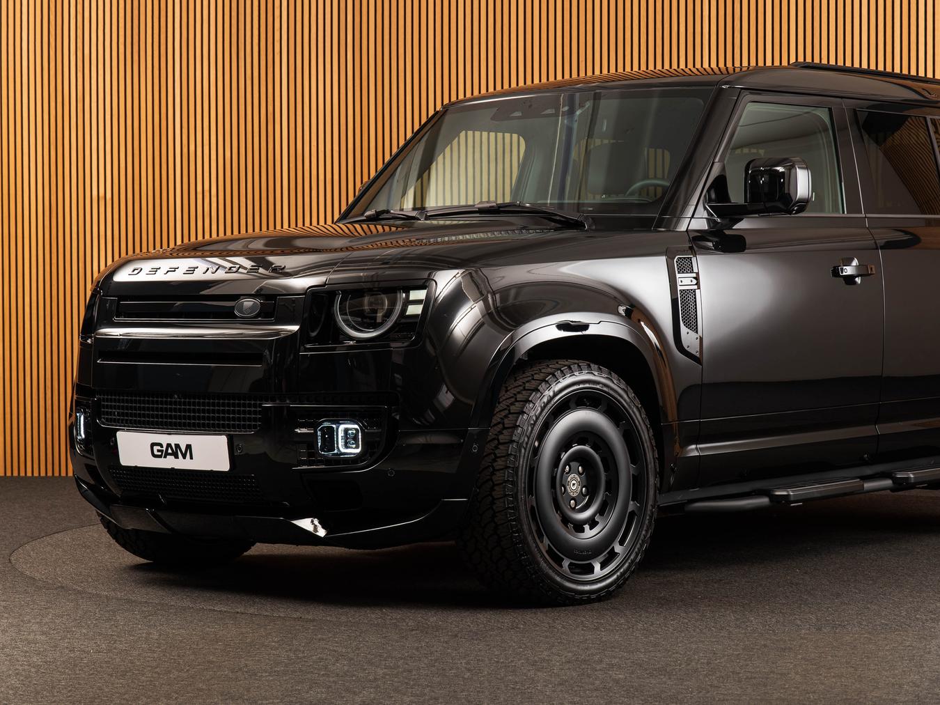 Land Rover Defender 110 X-Dynamic HSE P300e