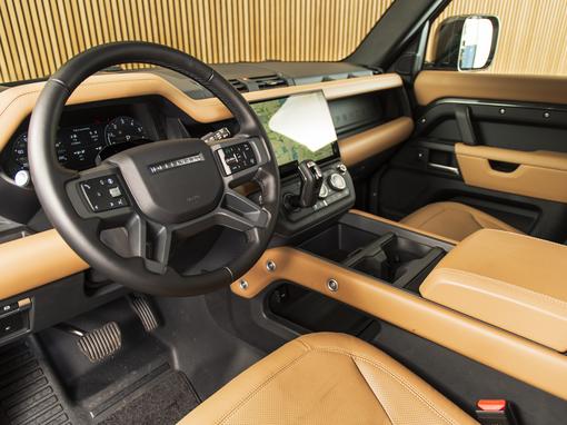Land Rover Defender 110 X-Dynamic HSE P300e