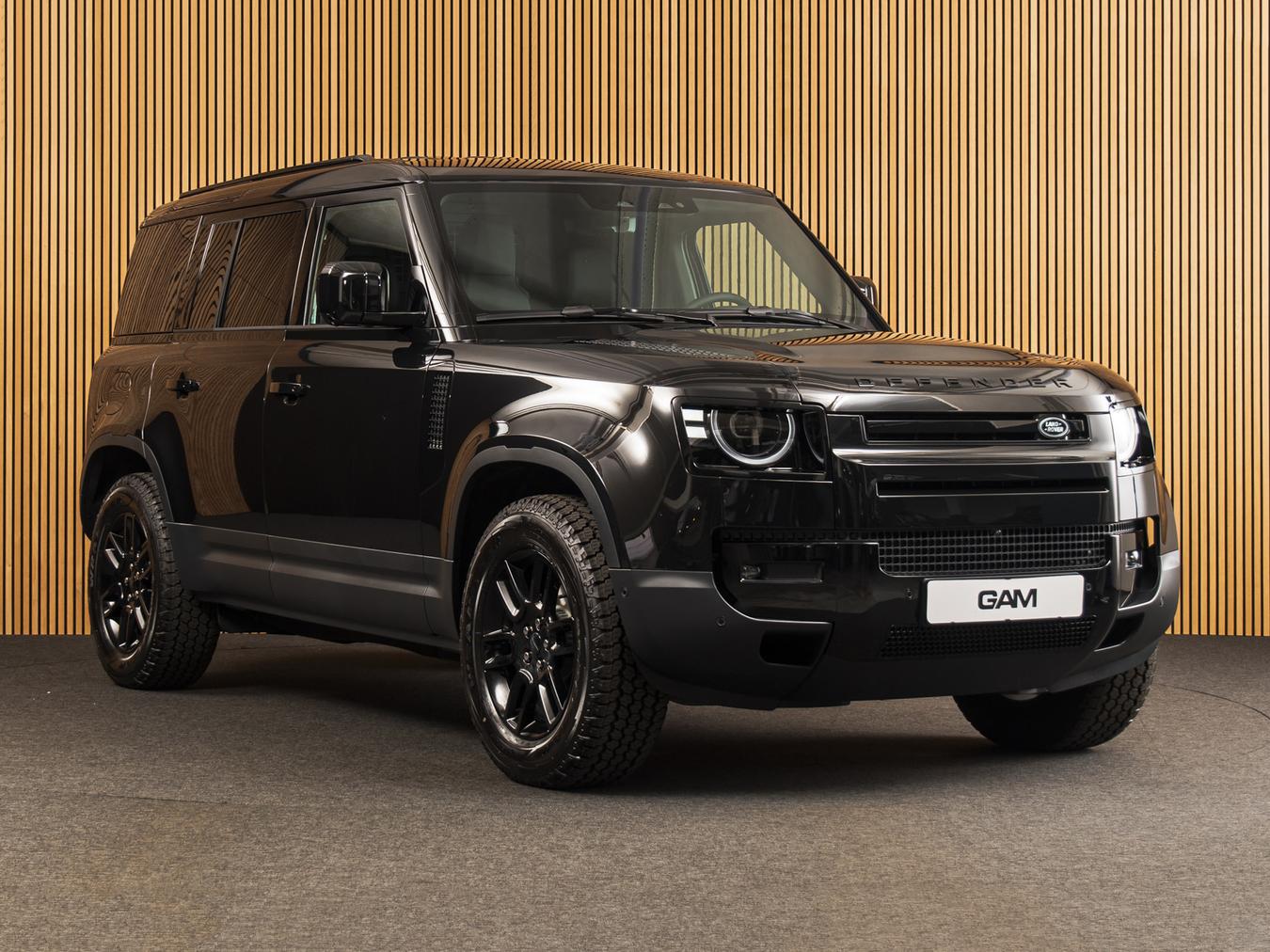 Land Rover Defender 110 Hard Top D250 S