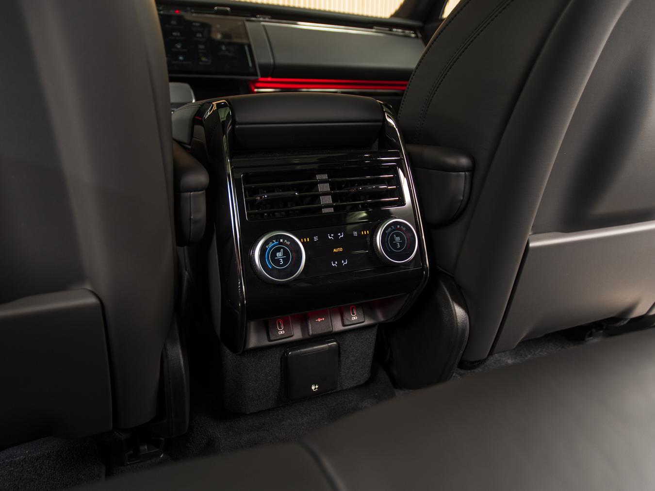 Land Rover Range Rover Sport P550e Autobiography