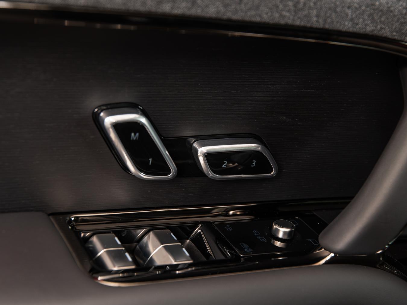 Land Rover Range Rover Sport P550e Autobiography