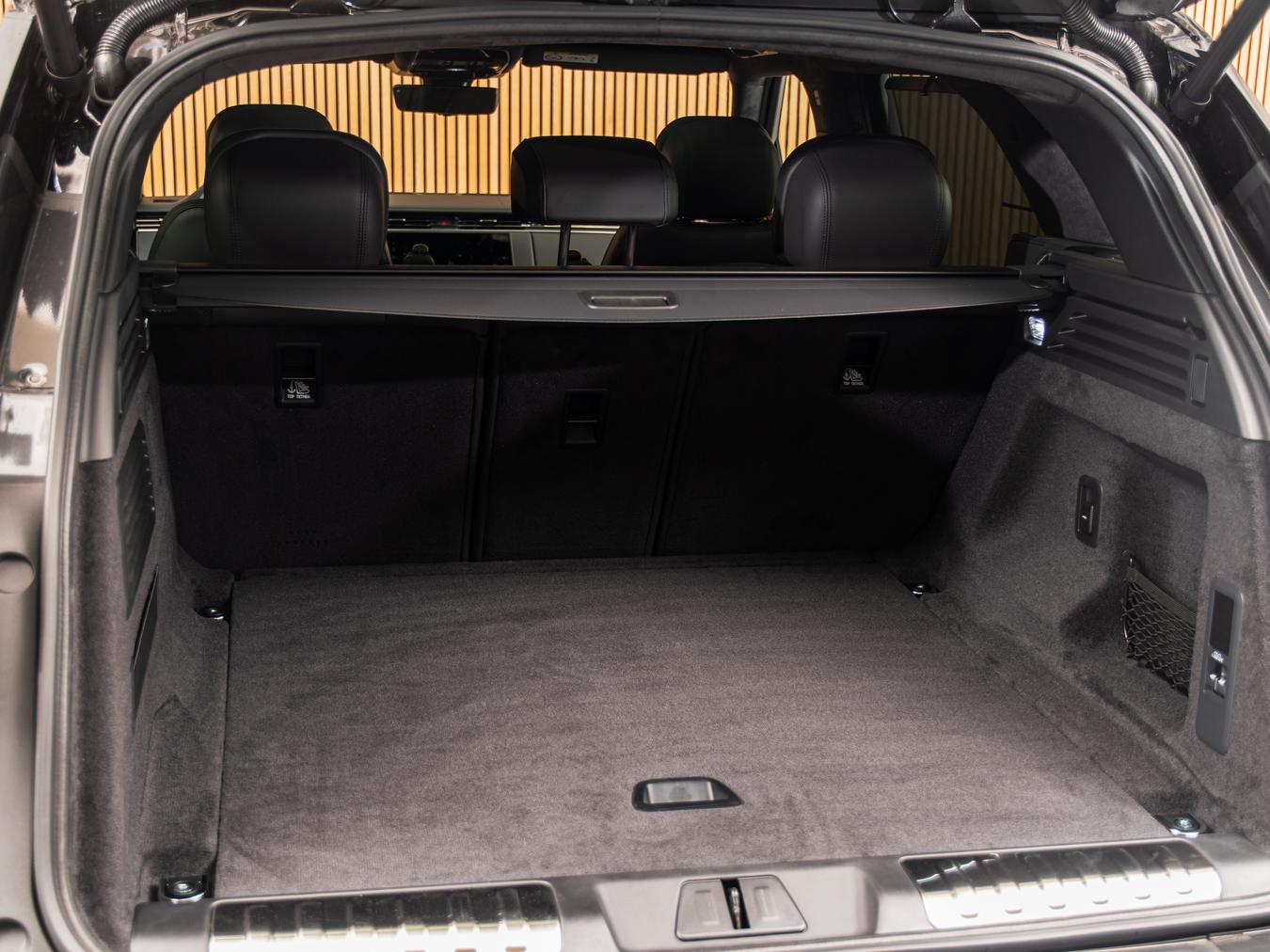 Land Rover Range Rover Sport P550e Autobiography