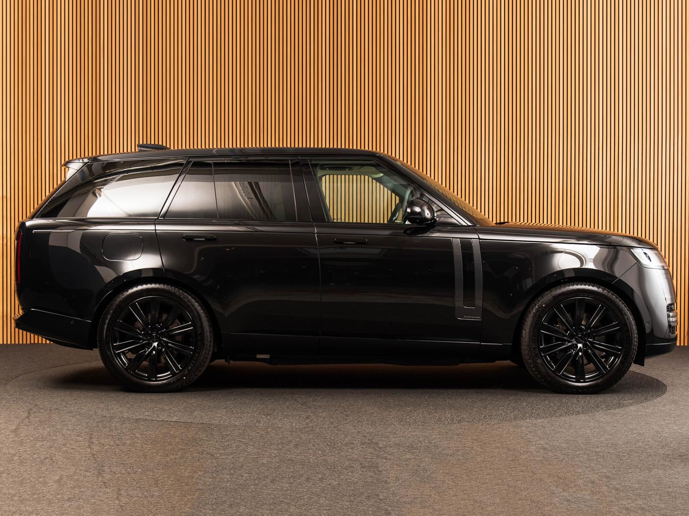 Land Rover Range Rover P550e Autobiography