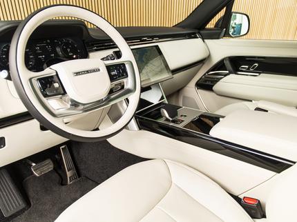 Land Rover Range Rover P460e HSE