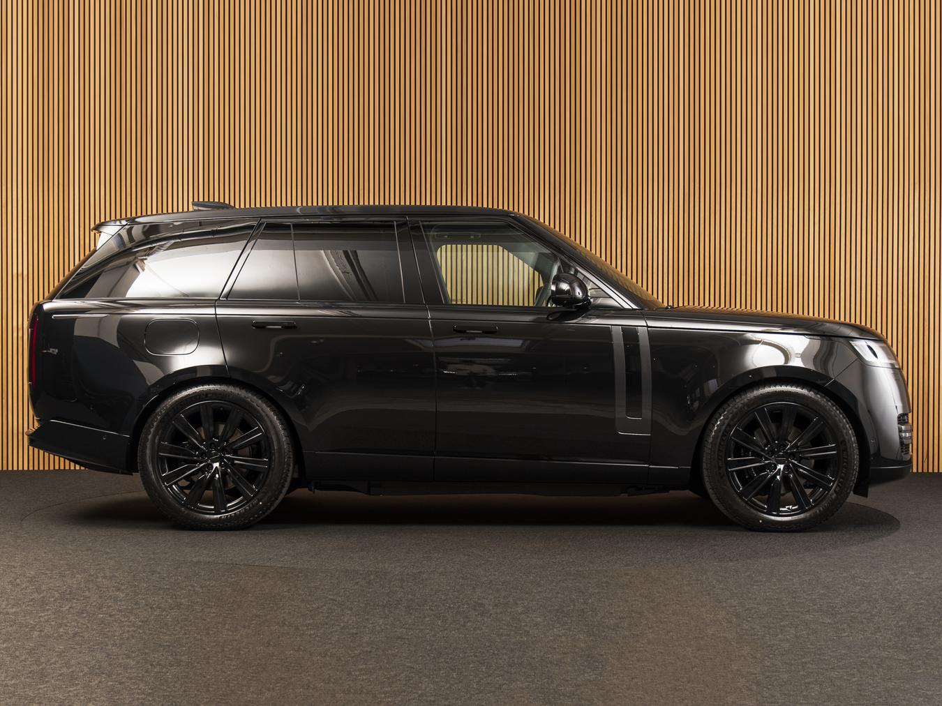 Land Rover Range Rover P460e HSE
