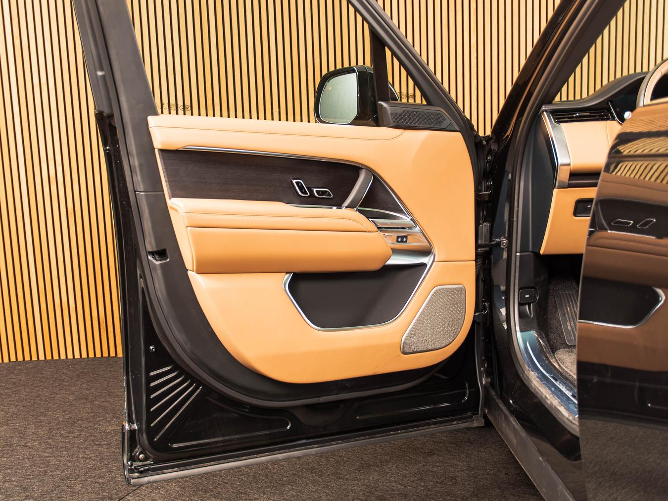 Land Rover Range Rover D350 LWB Autobiography