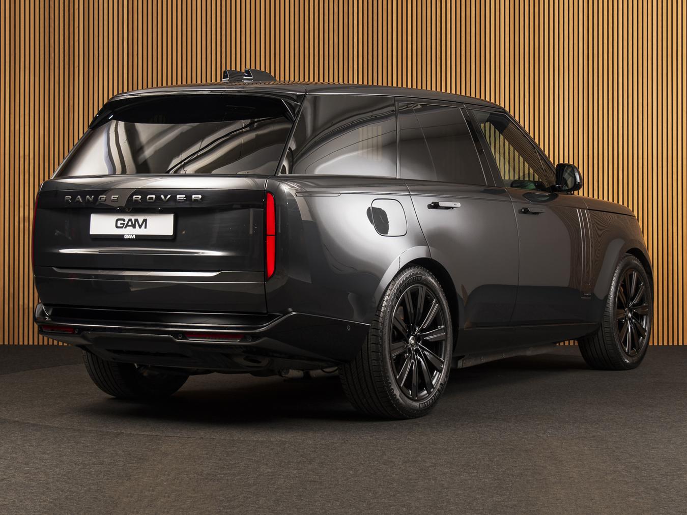 Land Rover Range Rover P550e Autobiography