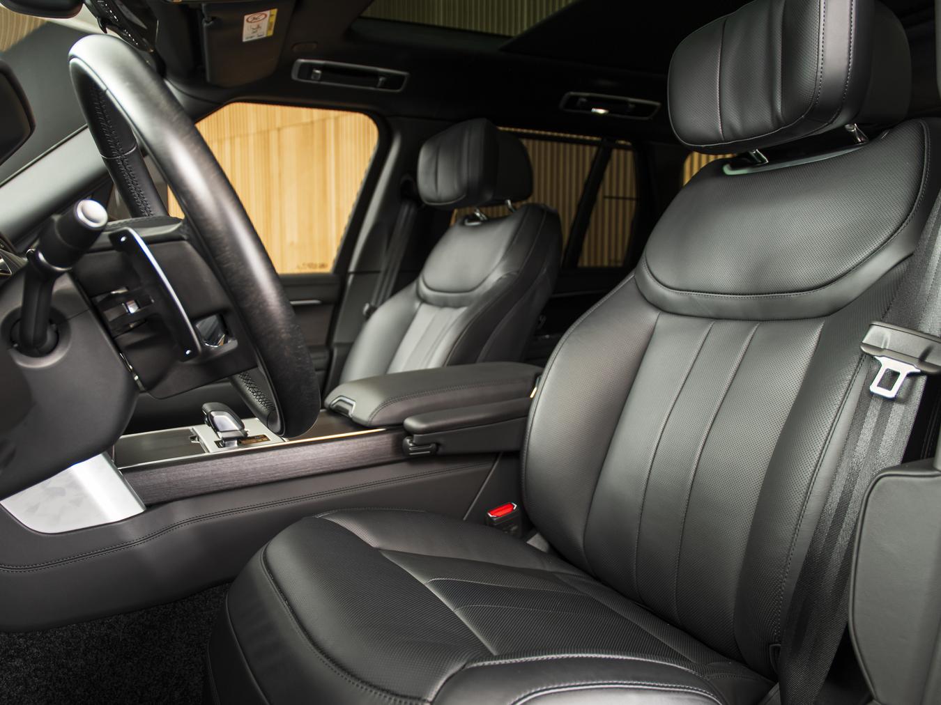 Land Rover Range Rover P550e Autobiography