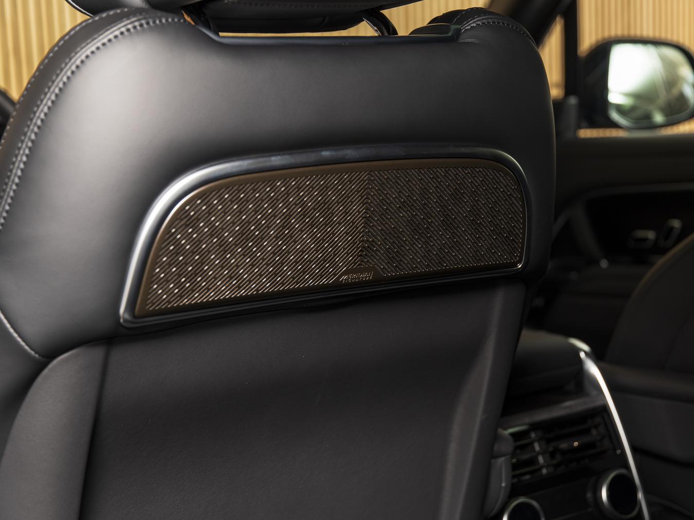 Land Rover Range Rover P550e Autobiography