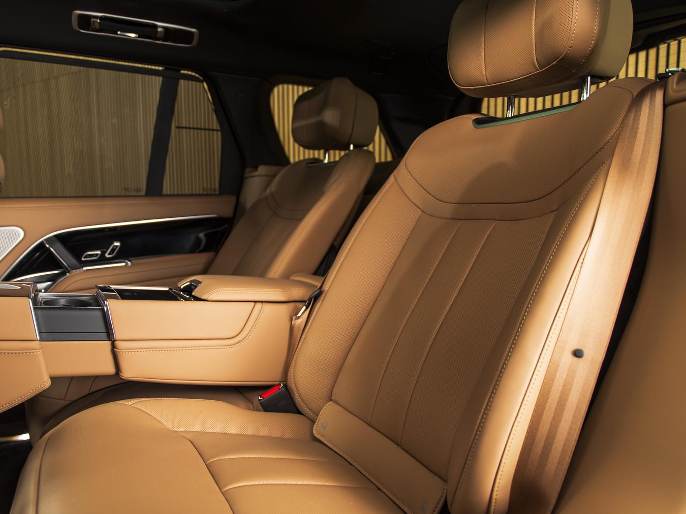 Land Rover Range Rover P550e Autobiography