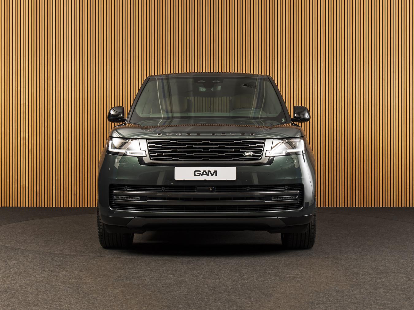 Land Rover Range Rover P550e Autobiography