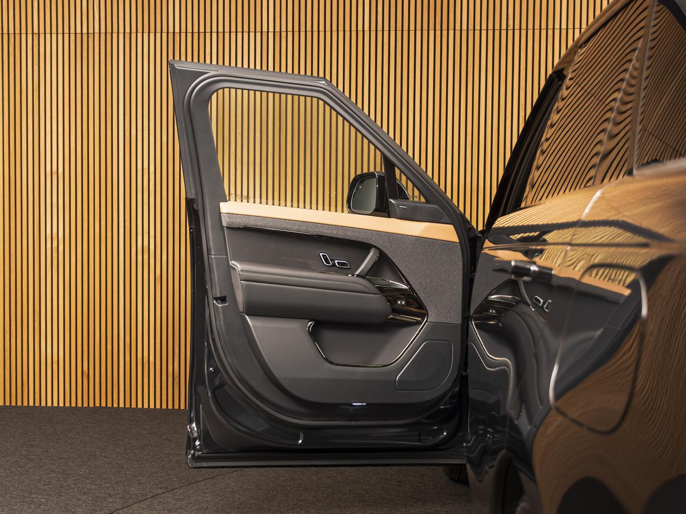 Land Rover Range Rover Sport P460e Dynamic SE