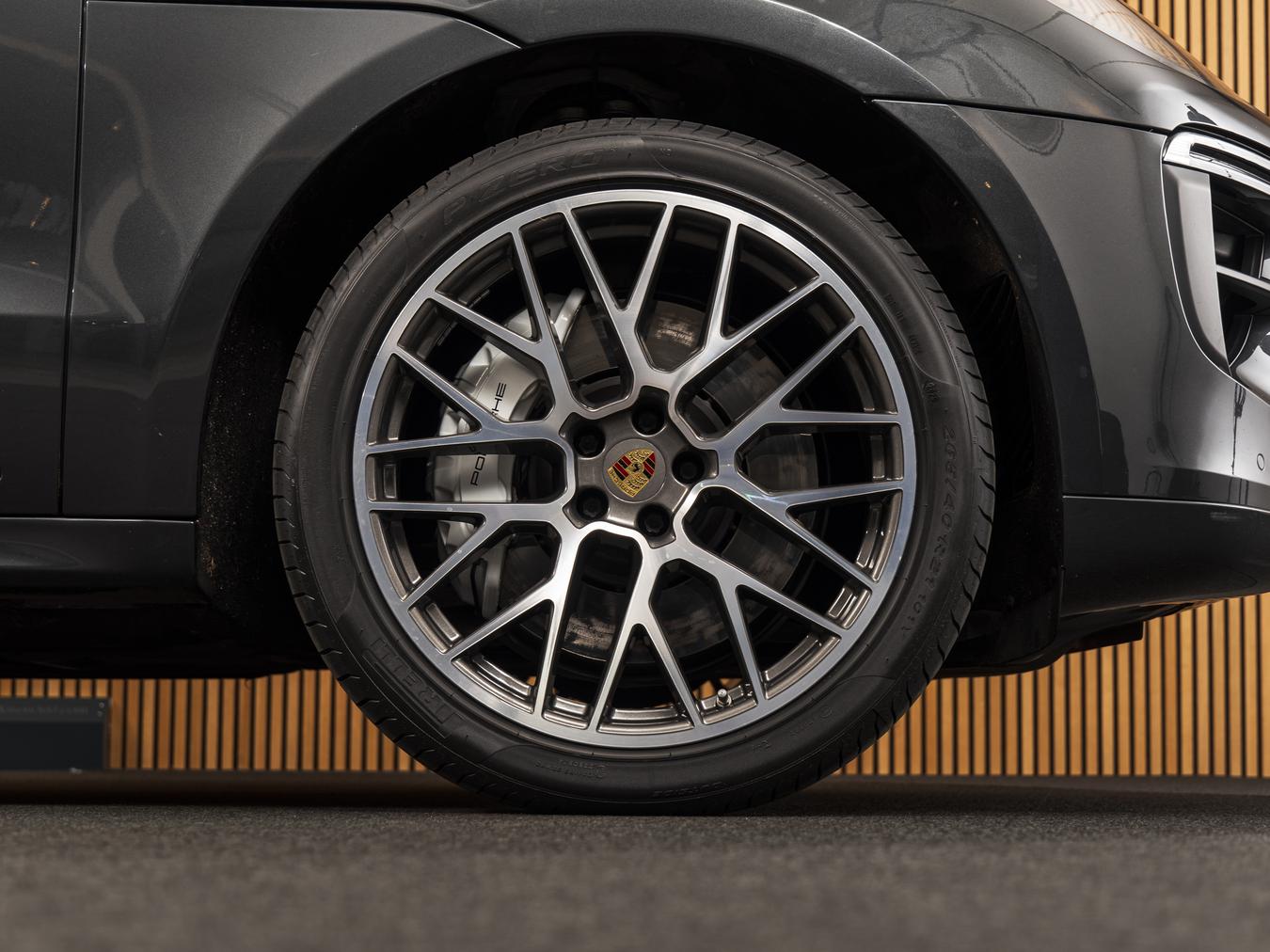 Porsche Macan Turbo