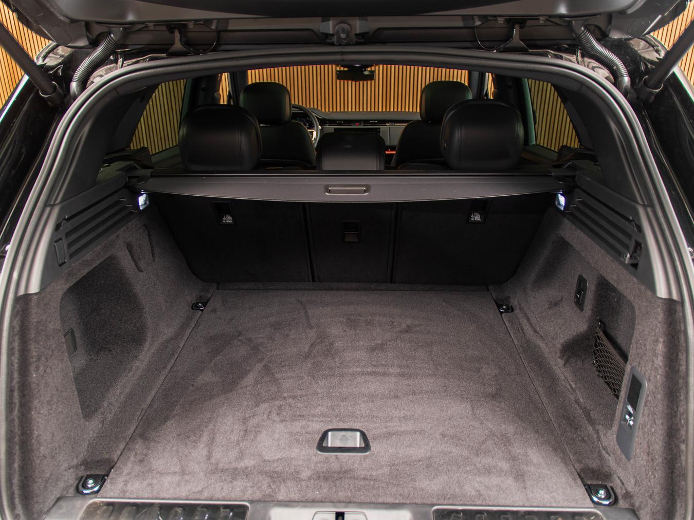 Land Rover Range Rover Sport P460e Dynamic SE