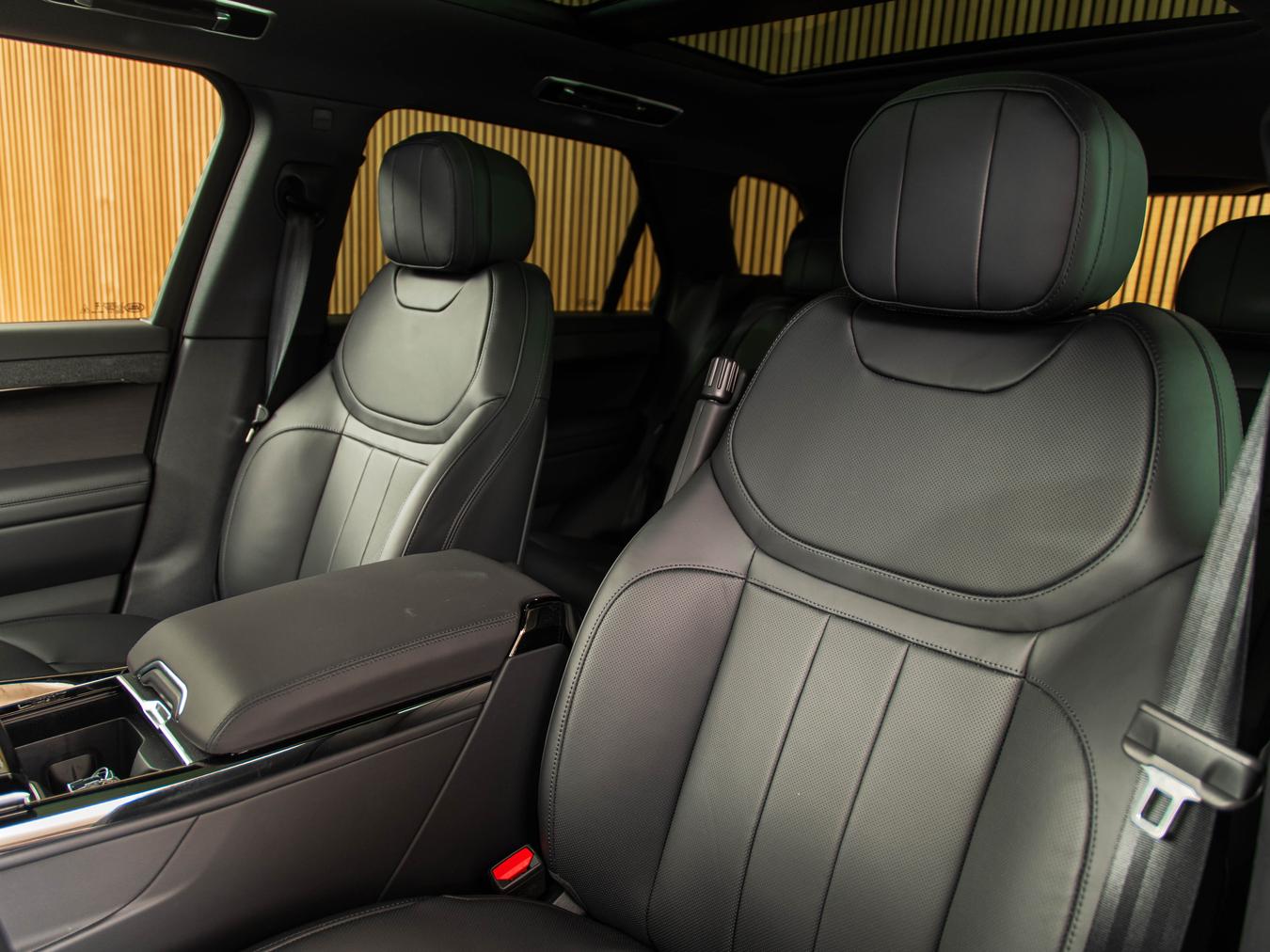 Land Rover Range Rover Sport P460e Dynamic SE